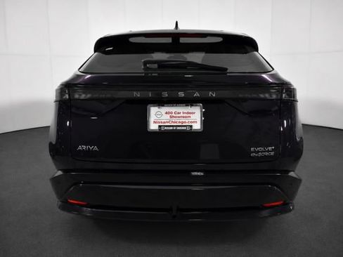 Used 2024 Nissan Ariya AWD image 5