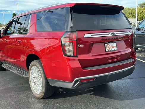 Used 2024 Chevrolet Suburban LT w/ LT Signature Plus Package AWD/4WD image 6