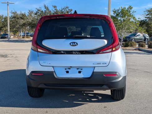 Used 2021 Kia Soul EX image 6