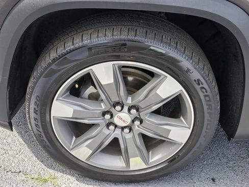 Used 2017 GMC Acadia SLT FWD image 19