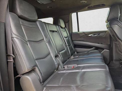 Used 2018 Cadillac Escalade ESV Platinum RWD image 22