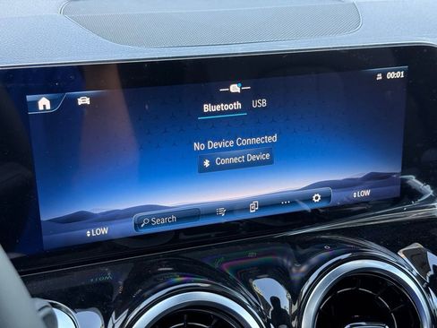 New 2026 Mercedes-Benz GLB 250 image 15