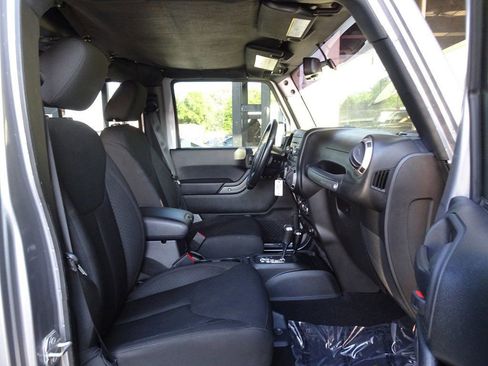 Used 2017 Jeep Wrangler Unlimited Sport w/ Quick Order Package 24S image 12