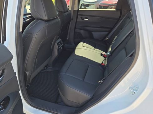 Used 2025 Nissan Murano SV w/ Cargo Package AWD/4WD image 16