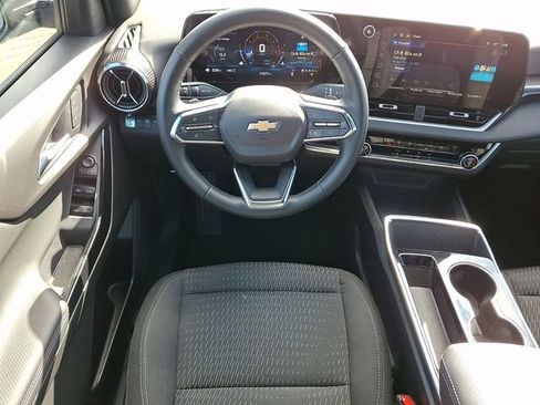 Used 2025 Chevrolet Equinox LT image 15