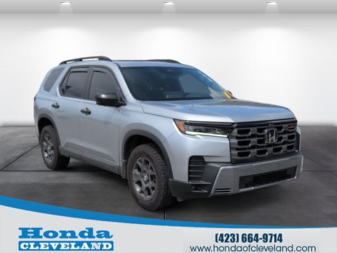Used 2026 Honda Pilot TrailSport image 1