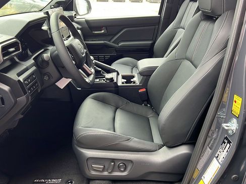 New 2026 Toyota 4Runner Limited image 15