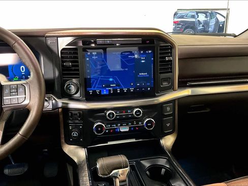 Used 2025 Ford F150 King Ranch w/ FX4 Off-Road Package image 6