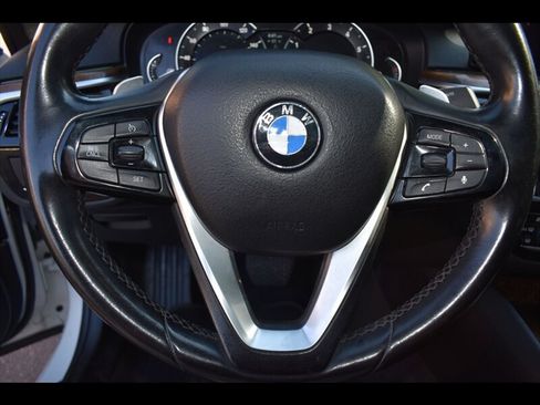 Used 2019 BMW 540i w/ Convenience Package RWD image 14