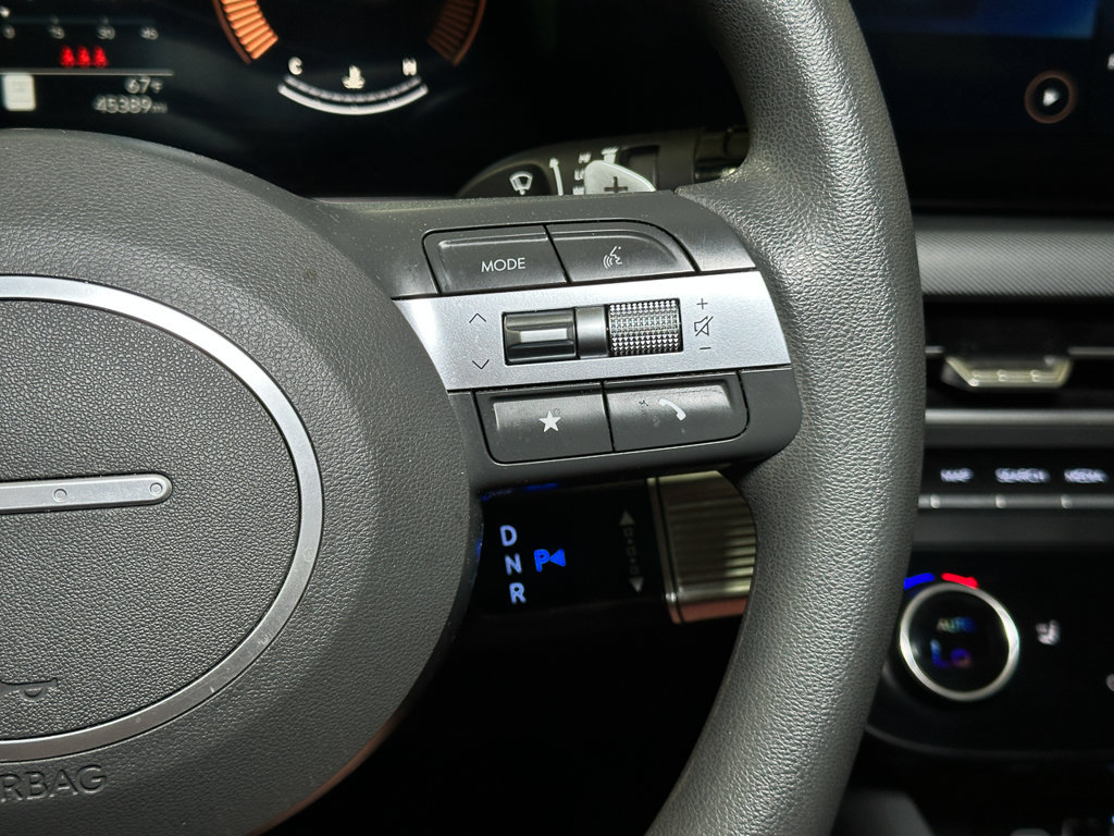 Used 2025 Hyundai Sonata SEL FWD image 30