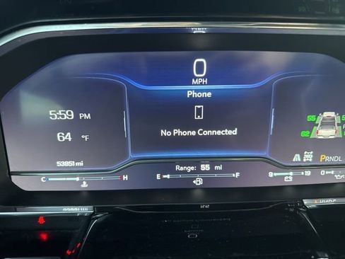 Used 2024 Chevrolet Silverado 2500 LT w/ Convenience Package image 9