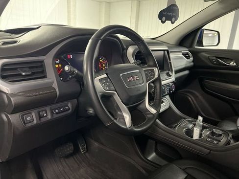 Certified 2023 GMC Acadia SLT w/ Technology Package image 10