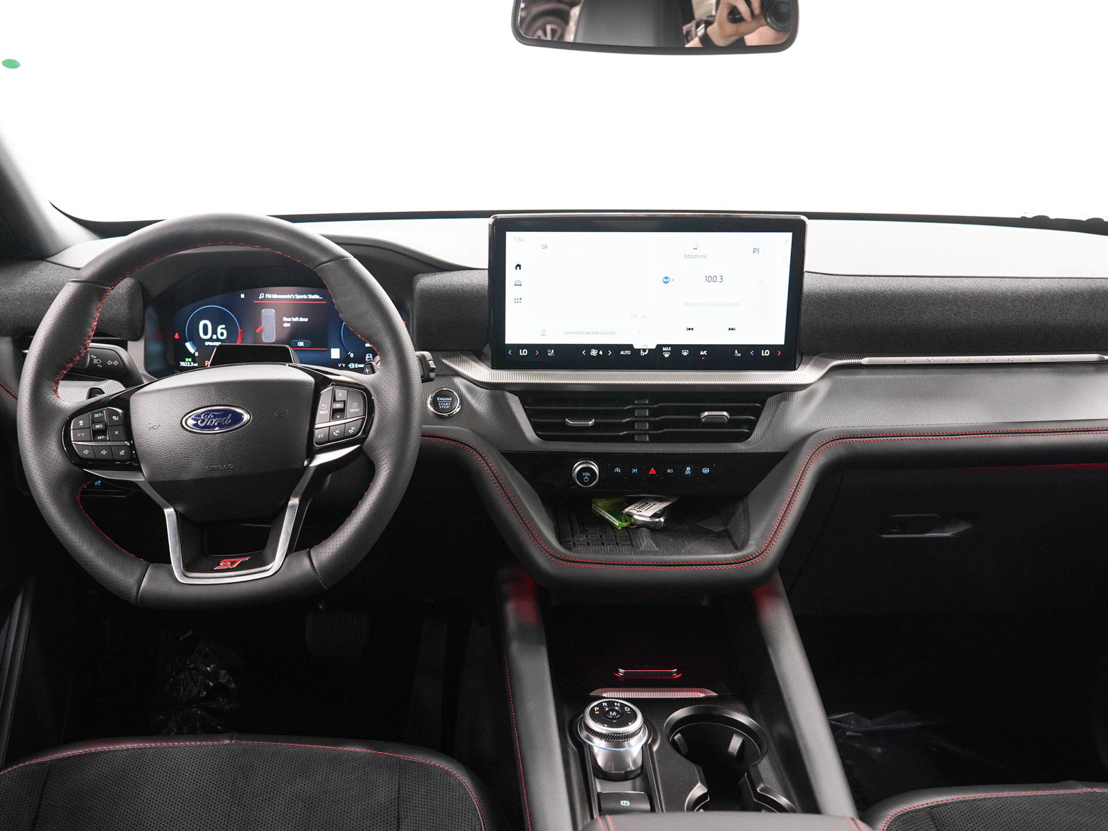 Used 2025 Ford Explorer ST AWD/4WD image 18