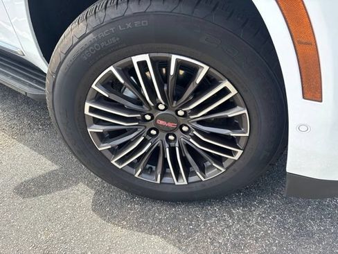 Used 2026 GMC Yukon Elevation w/ LPO, Floor Liner Package RWD image 4