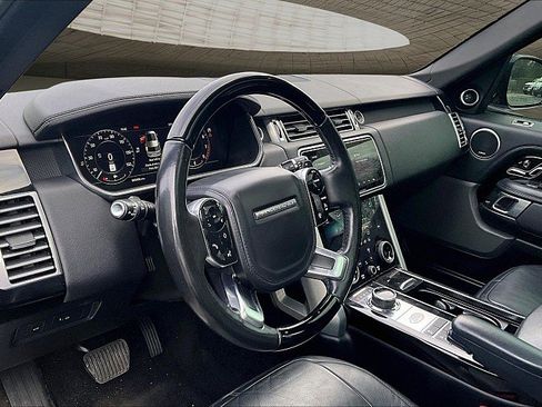 Used 2018 Land Rover Range Rover image 13