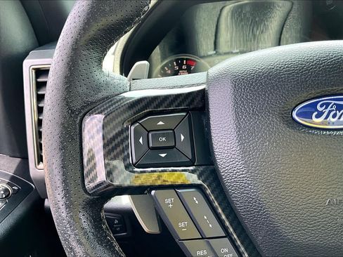Used 2018 Ford F150 Raptor w/ Equipment Group 802A Luxury AWD/4WD image 24