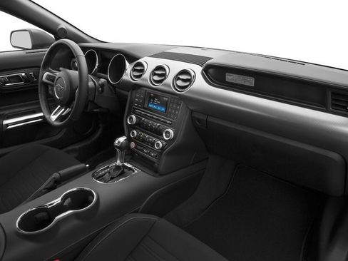 Used 2017 Ford Mustang Coupe RWD image 20