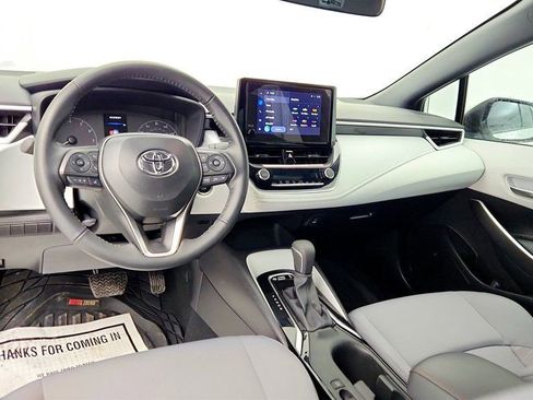 Used 2025 Toyota Corolla SE image 11