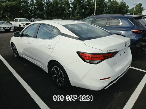 Used 2024 Nissan Sentra SV FWD image 2