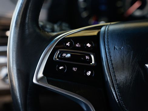 Used 2017 Cadillac Escalade ESV Platinum image 33