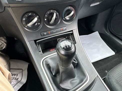 Used 2012 MAZDA MAZDA3 i Sport FWD image 17