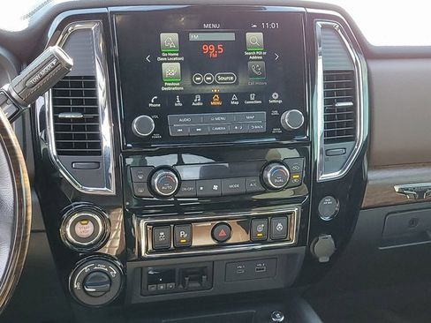 Used 2021 Nissan Titan Platinum Reserve w/ Moonroof Package image 12