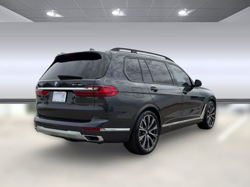Used 2021 BMW X7 xDrive40i w/ Premium Package AWD/4WD image 9
