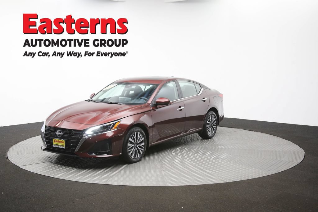 Used 2024 Nissan Altima 2.5 SV w/ SV Premium Package AWD/4WD image 58