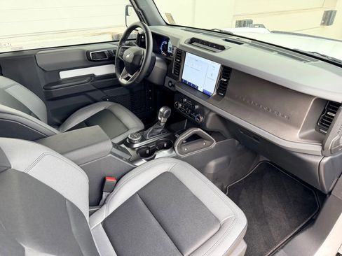 Used 2024 Ford Bronco Big Bend image 17