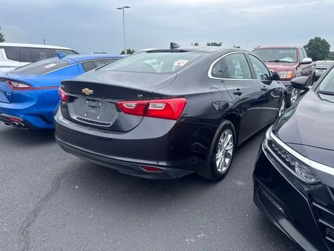 Used 2023 Chevrolet Malibu LT FWD image 4