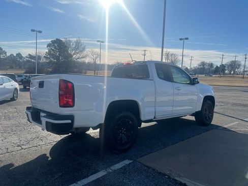 Used 2021 Chevrolet Colorado LT w/ Fleet Safety Package image 6