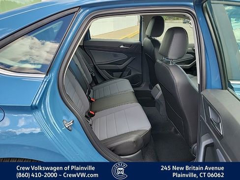 New 2025 Volkswagen Jetta SE image 7