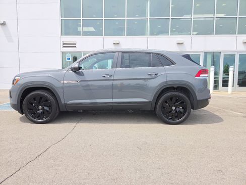 New 2026 Volkswagen Atlas Cross Sport SE AWD/4WD image 8