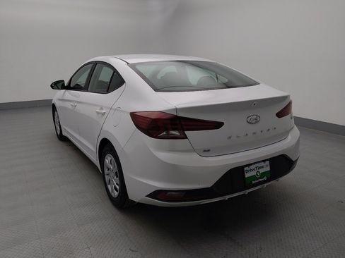 Used 2019 Hyundai Elantra SE w/ Cargo Package FWD image 5