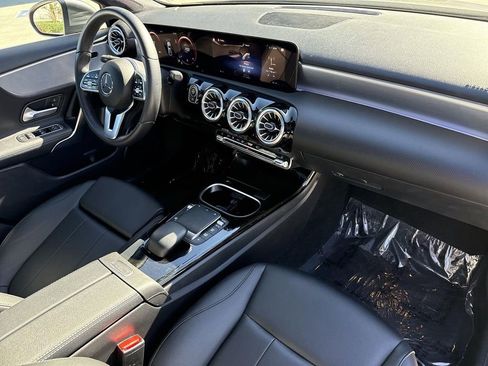 Used 2022 Mercedes-Benz A 220 image 27