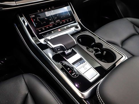 New 2026 Audi Q7 3.0T Premium Plus image 6