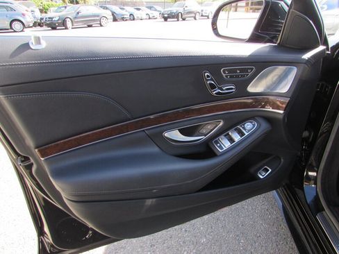 Used 2015 Mercedes-Benz S 550 Sedan image 5