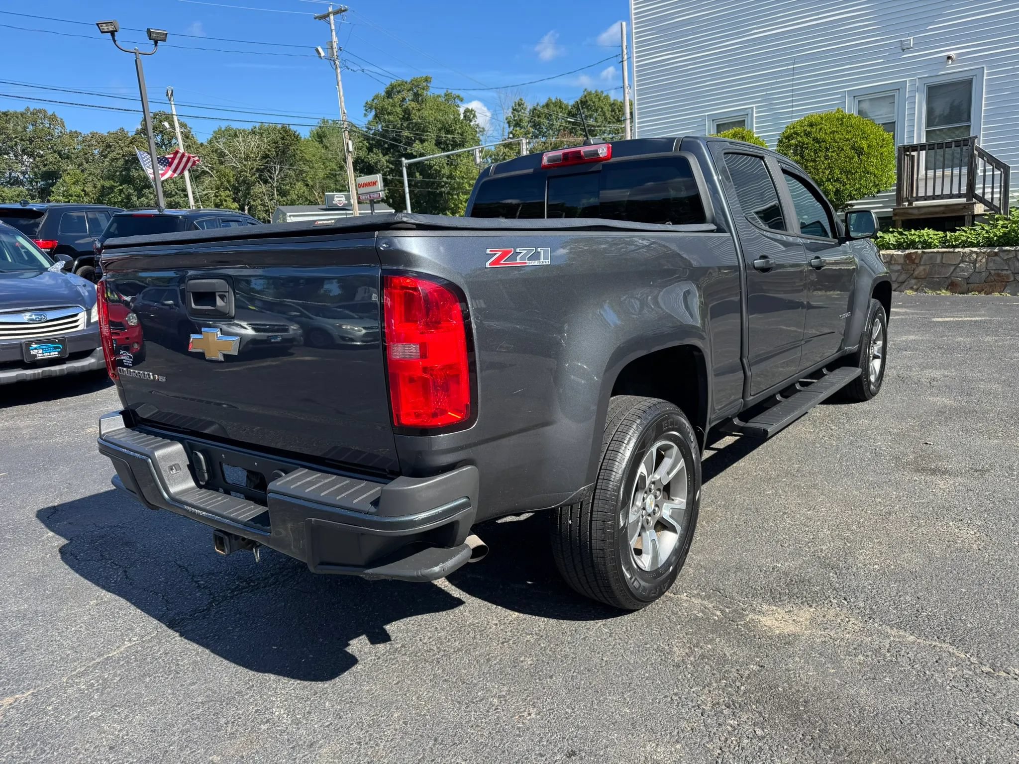 Used 2017 Chevrolet Colorado Z71 AWD/4WD image 7