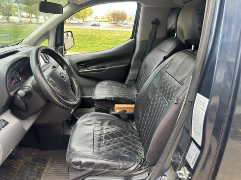Used 2019 Nissan NV200 SV w/ Navigation Package image 18