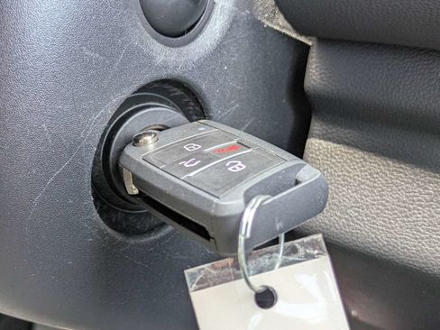 Certified 2026 Volkswagen Jetta SE FWD image 41