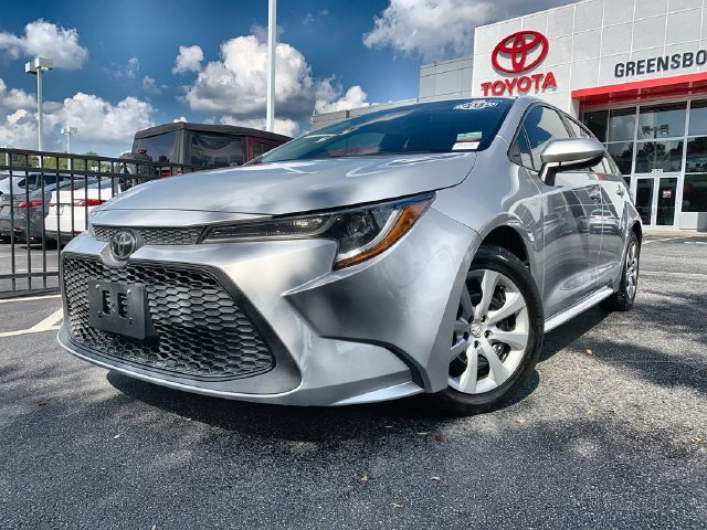 Used 2021 Toyota Corolla LE FWD image 4