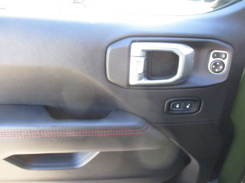 Used 2021 Jeep Wrangler Unlimited Rubicon w/ Uconnect 4C Nav & Sound Group image 37