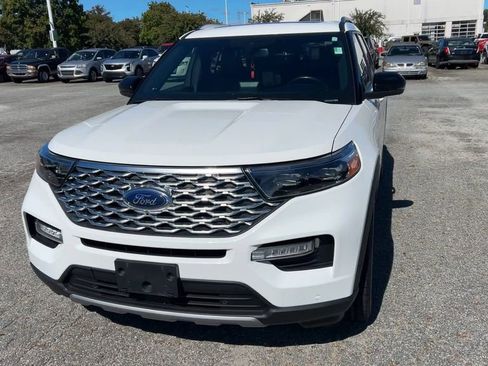 Used 2022 Ford Explorer Platinum w/ Equipment Group 601A image 24