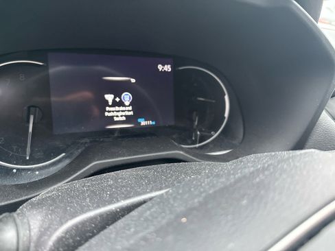 Used 2022 Toyota RAV4 Limited image 9