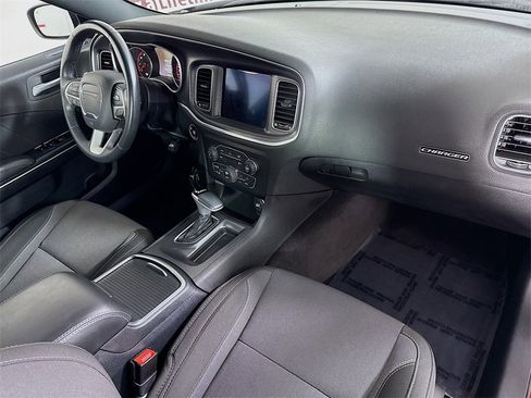 Used 2017 Dodge Charger R/T image 30