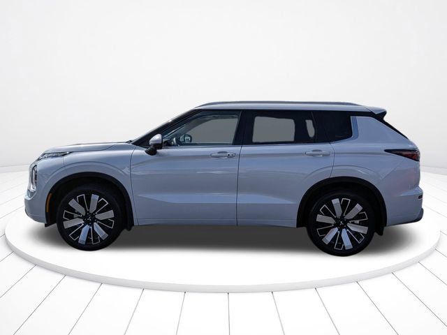 Used 2025 Mitsubishi Outlander SEL AWD/4WD image 6
