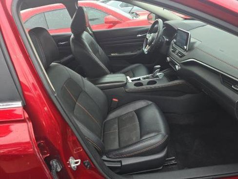 Used 2020 Nissan Altima 2.5 SR FWD image 8