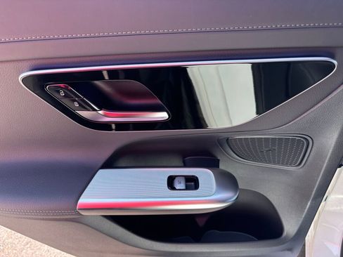 New 2025 Mercedes-Benz GLC 43 AMG 4MATIC image 12