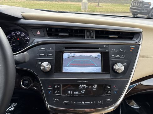 Used 2015 Toyota Avalon XLE image 27