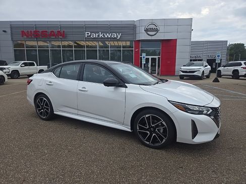 New 2025 Nissan Sentra SR w/ SR Premium Package image 1